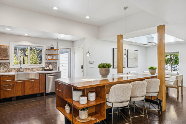 020-1046-sonoma-avenue.93013.p2k.016